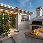 Luxury Agape Palm Tennisplatz Villa