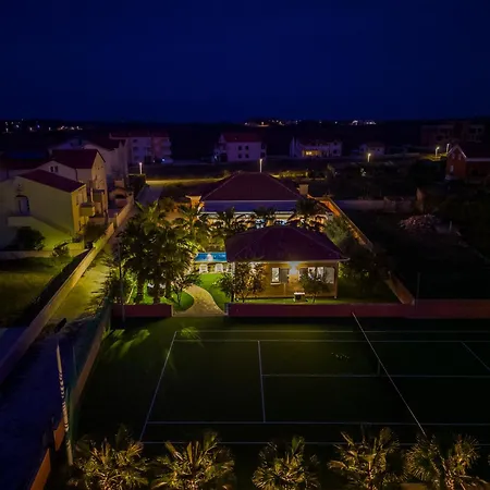 Villa Luxury Agape Palm Tennisplatz *