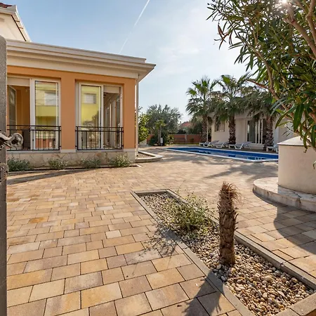 Luxury Agape Palm Tennisplatz * Privlaka (Zadar)