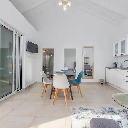 Luxury Agape Palm Tennisplatz Villa *