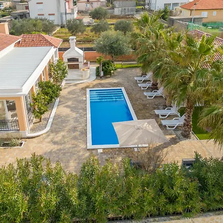 Villa Luxury Agape Palm Tennisplatz *