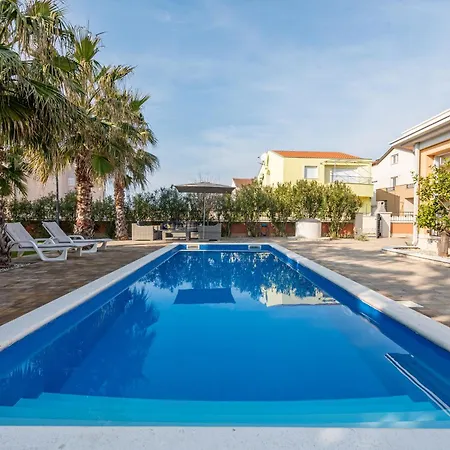 Luxury Agape Palm Tennisplatz Villa *