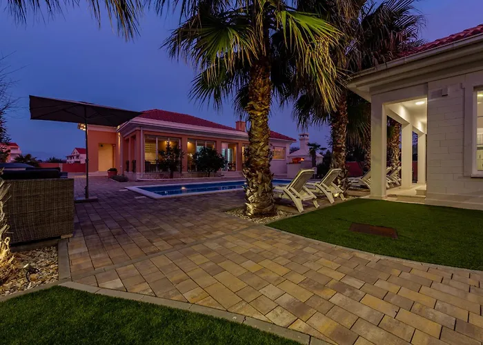 Villa Luxury Agape Palm Tennisplatz *