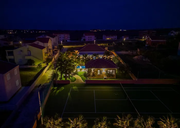 Villa Luxury Agape Palm Tennisplatz *