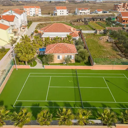 Villa Luxury Agape Palm Tennisplatz *