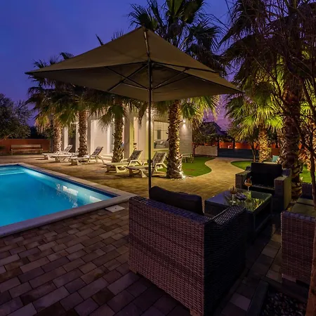 Luxury Agape Palm Tennisplatz Villa *