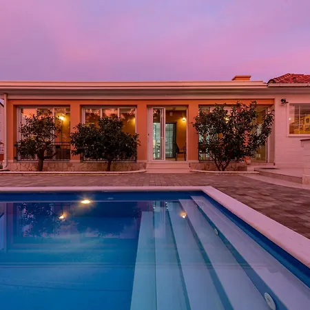 Villa Luxury Agape Palm Tennisplatz *