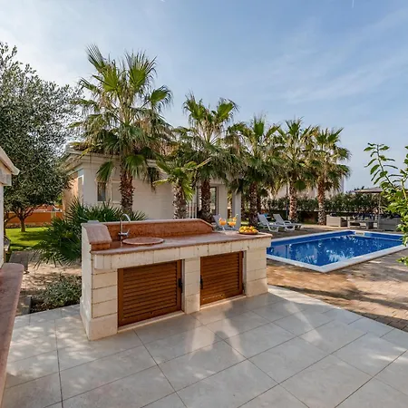 Villa Luxury Agape Palm Tennisplatz *