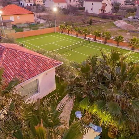 Вилла Luxury Agape Palm Tennisplatz Привлака