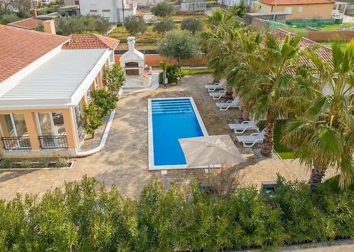 Villa Luxury Agape Palm Tennisplatz *